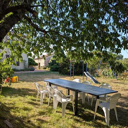 Maison Familiale De Campagne, Animaux Bienvenus - Fr-1-653-296 *