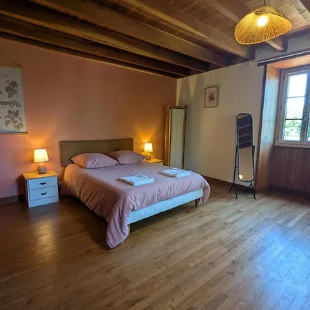 Maison Familiale De Campagne, Animaux Bienvenus - Fr-1-653-296 *