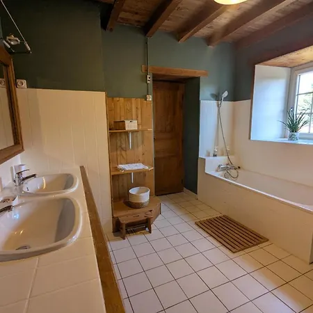 Maison Familiale De Campagne, Animaux Bienvenus - Fr-1-653-296 Casa vacanze